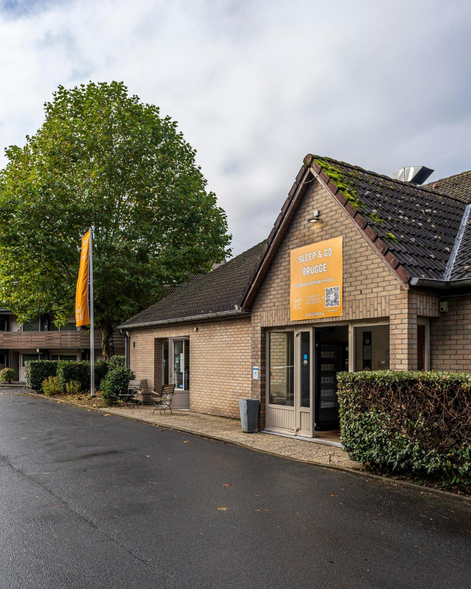 Sleep & Go Brugge Hotel Exterior photo