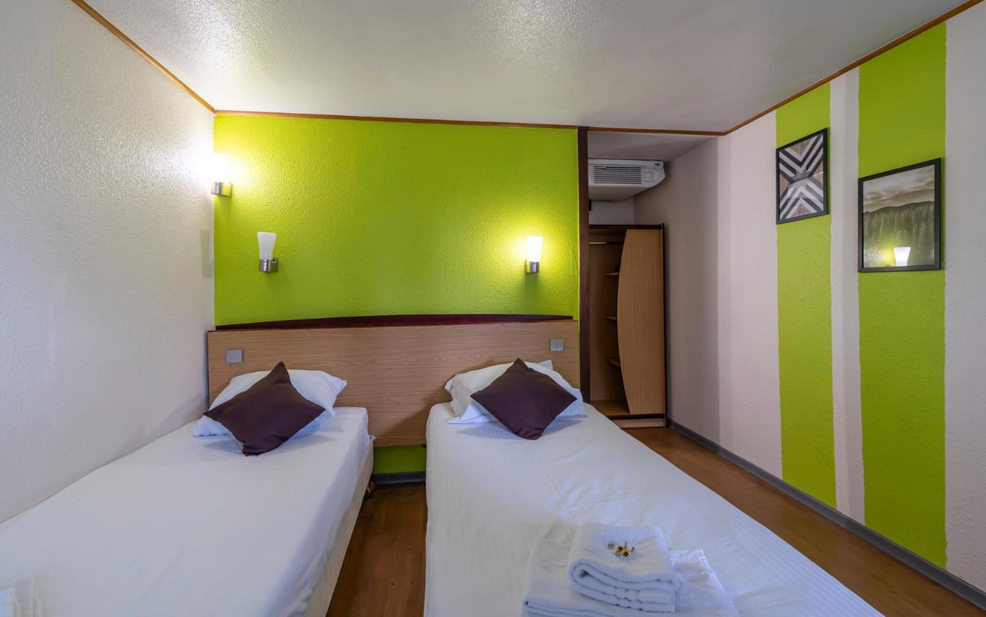 Sleep & Go Brugge Hotel Exterior photo