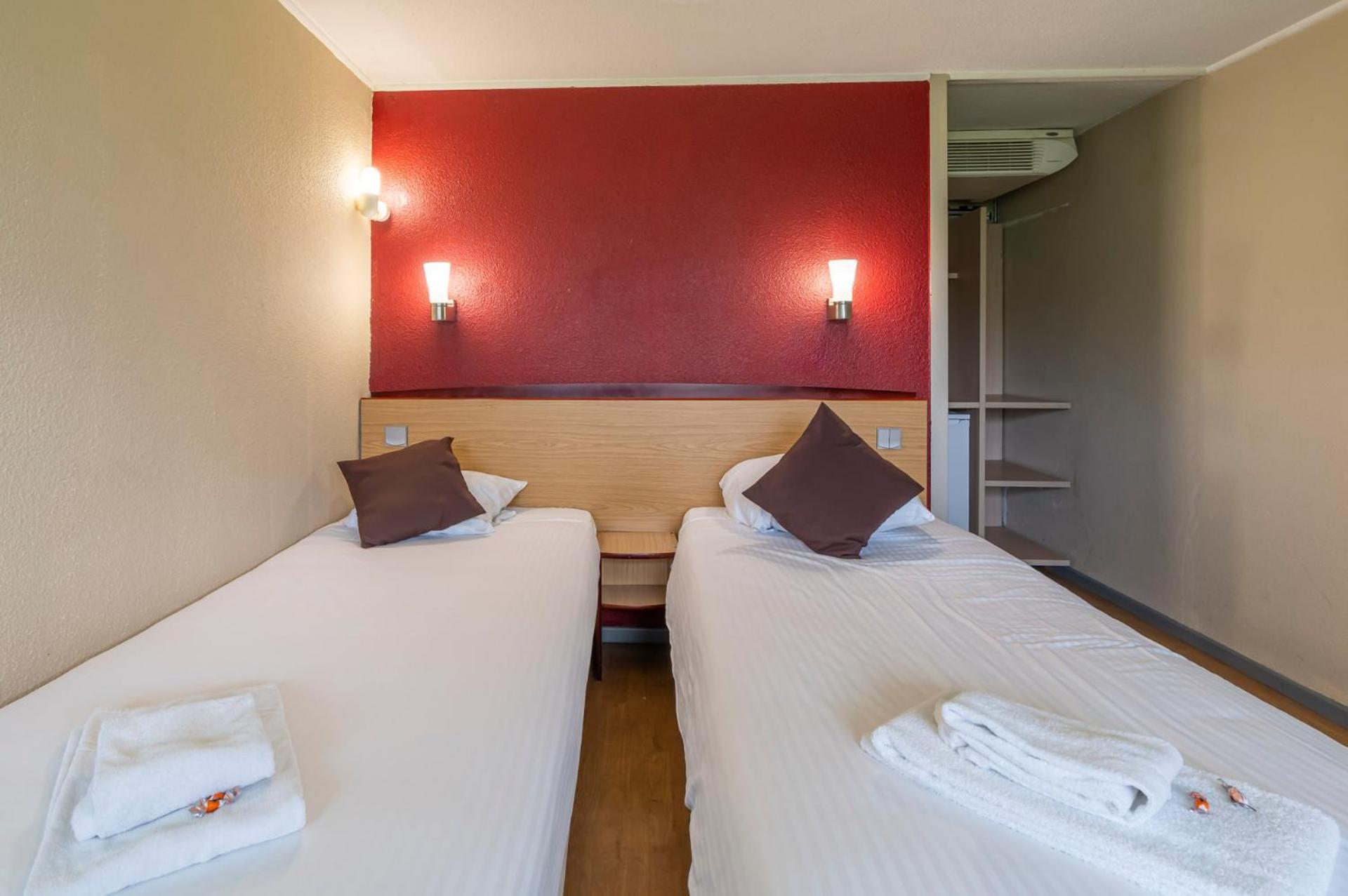 Sleep & Go Brugge Hotel Exterior photo