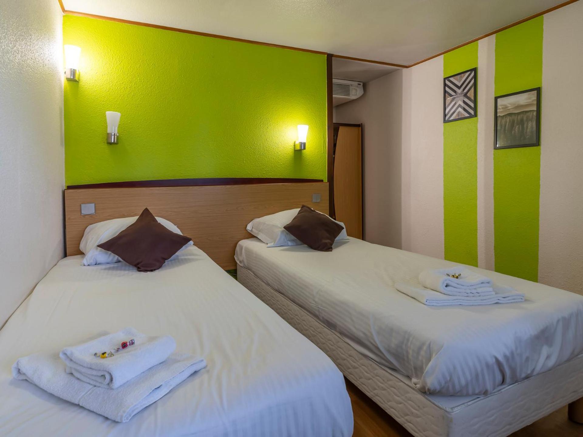 Sleep & Go Brugge Hotel Exterior photo