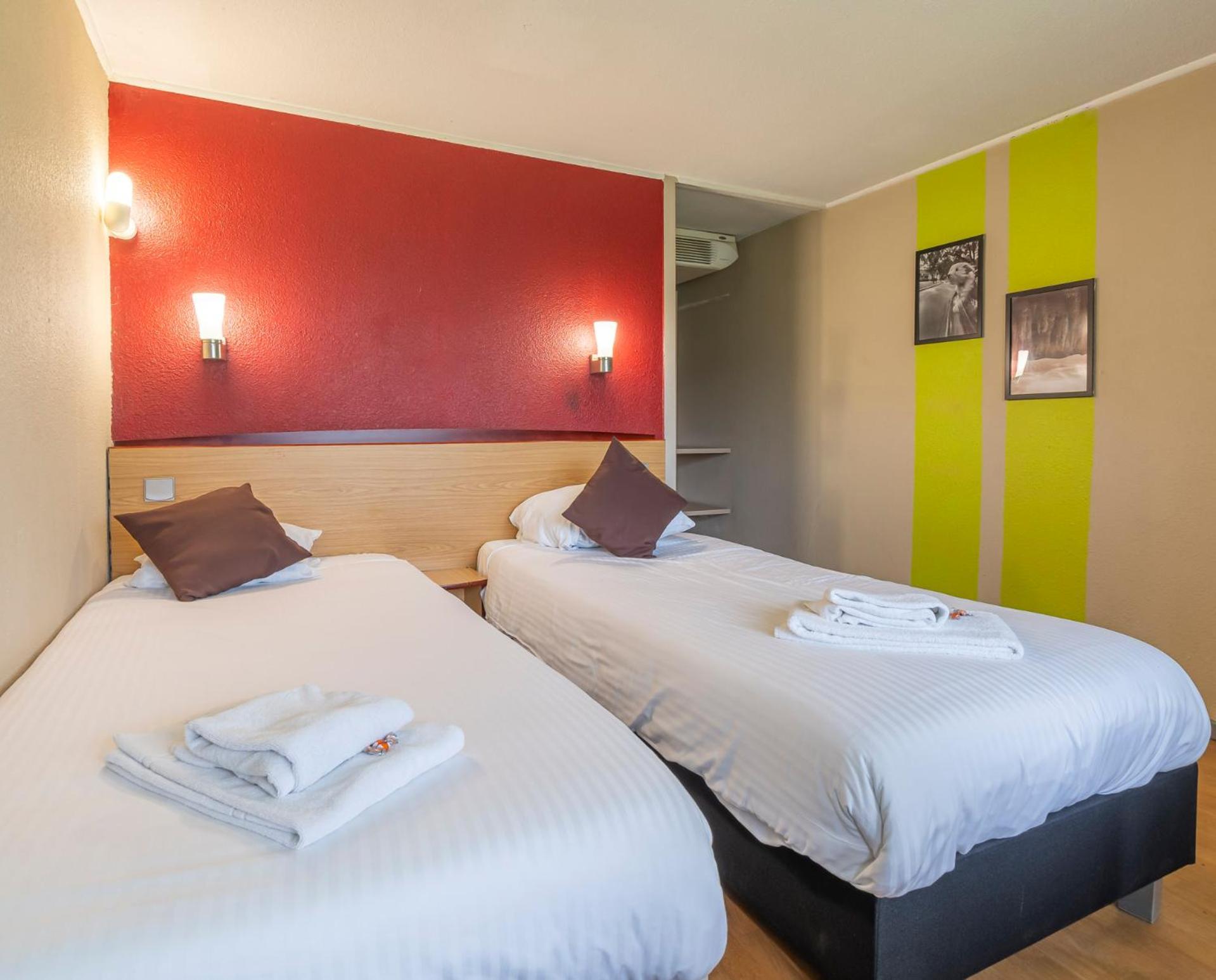 Sleep & Go Brugge Hotel Exterior photo