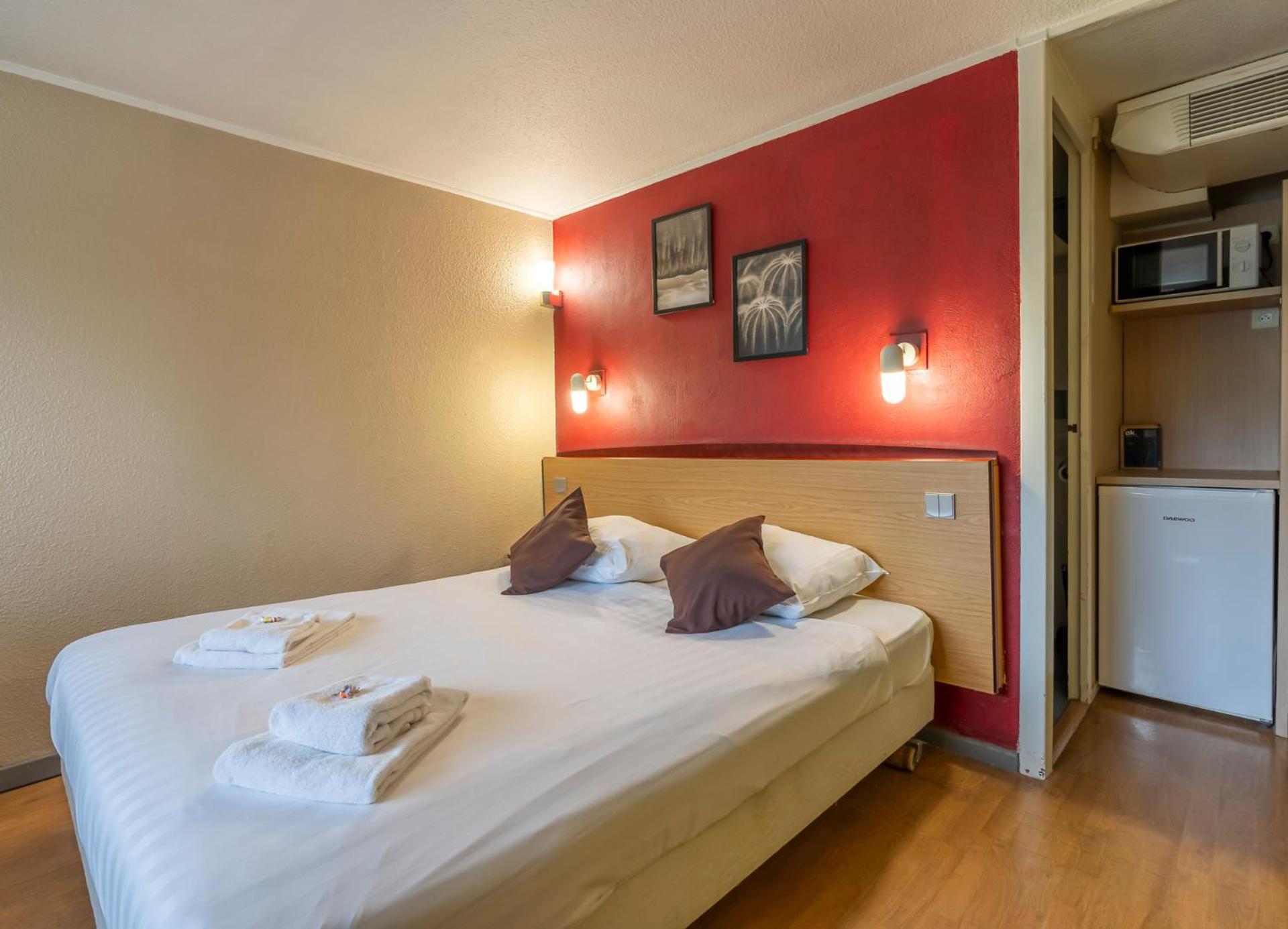 Sleep & Go Brugge Hotel Exterior photo